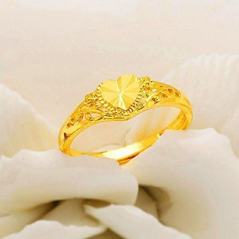 Gold Hollow Floral Sunburst Ring – Filigree Carved Band