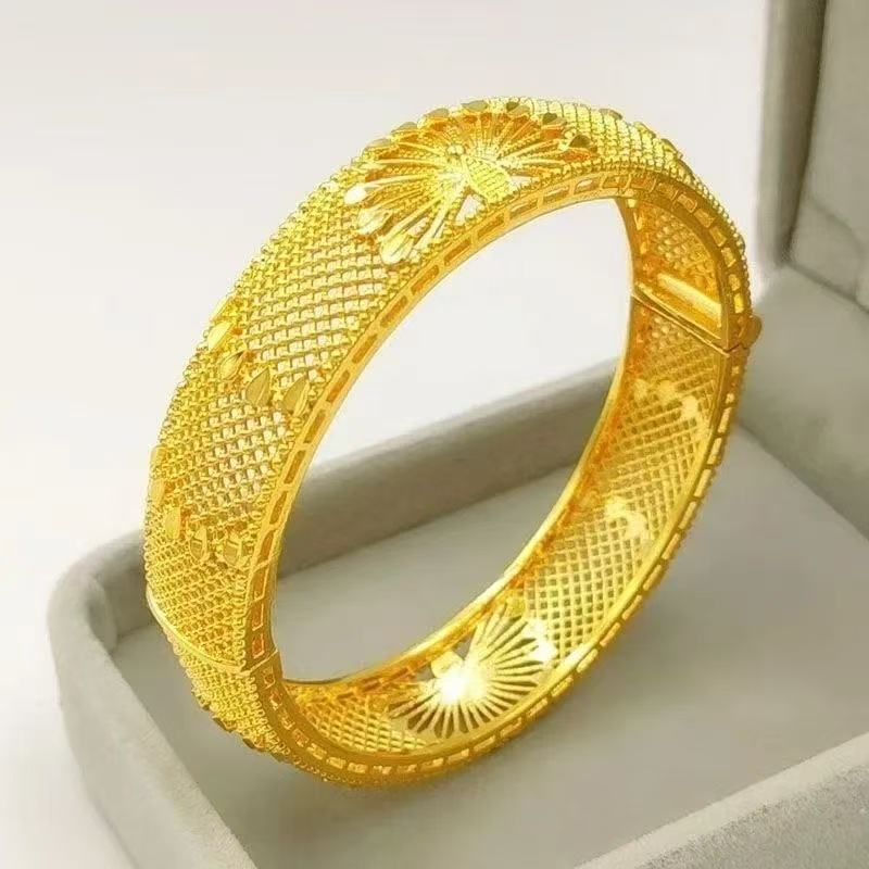 Gold Hollow Fan Filigree Bangle – Sand Gold Wide Cuff with Sunburst & Mesh Pattern